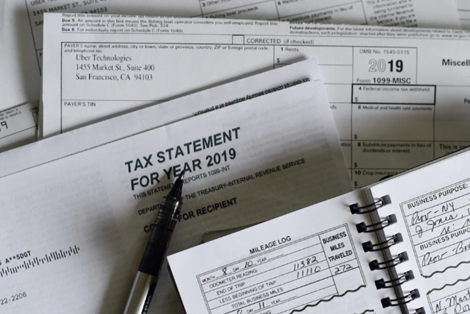 Form 1045 allows taxpayers to claim fast refunds of overpaid taxes